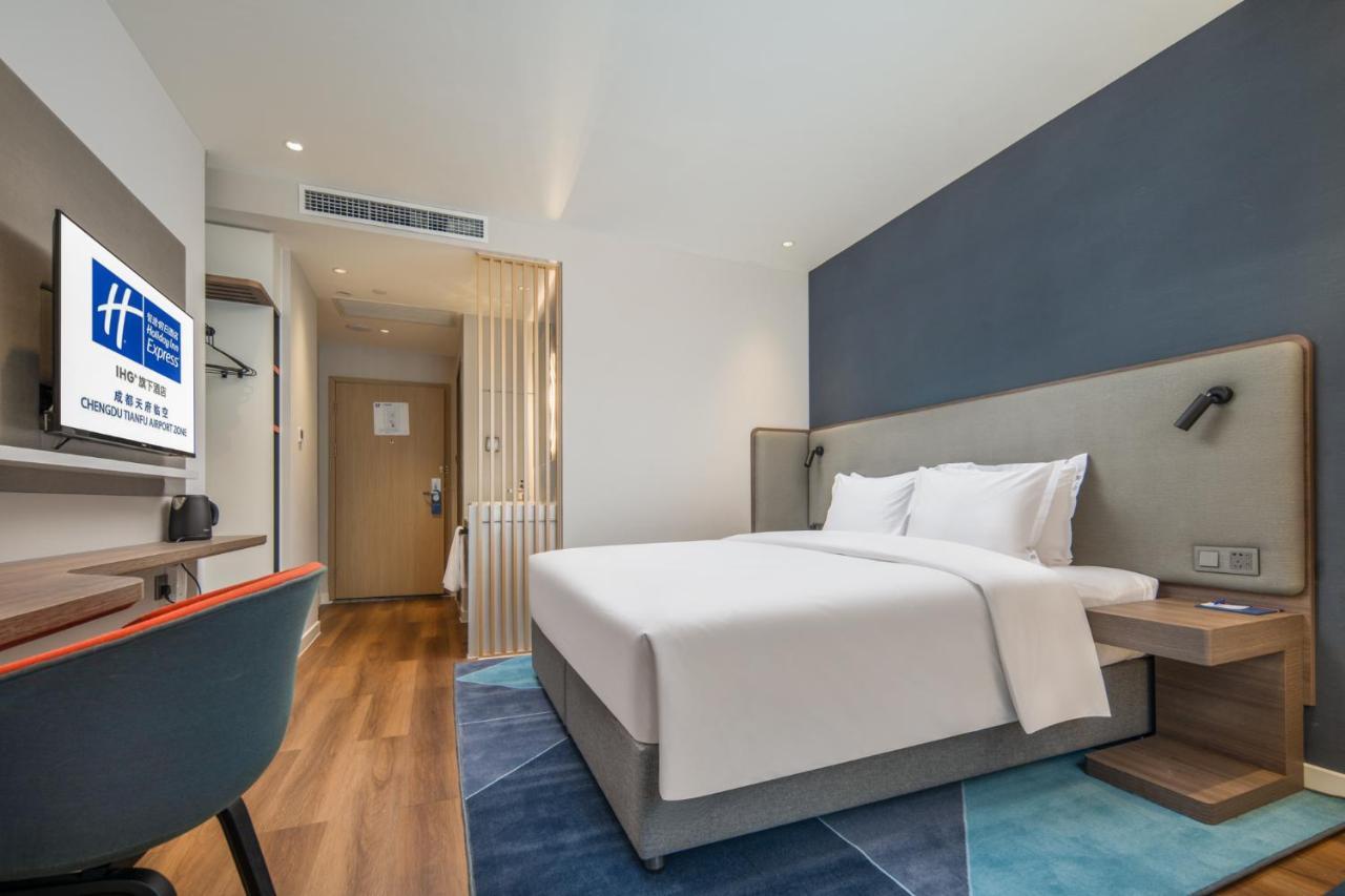 Holiday Inn Express Chengdu Tianfu Airport Zone By Ihg Jianyang  Exterior photo
