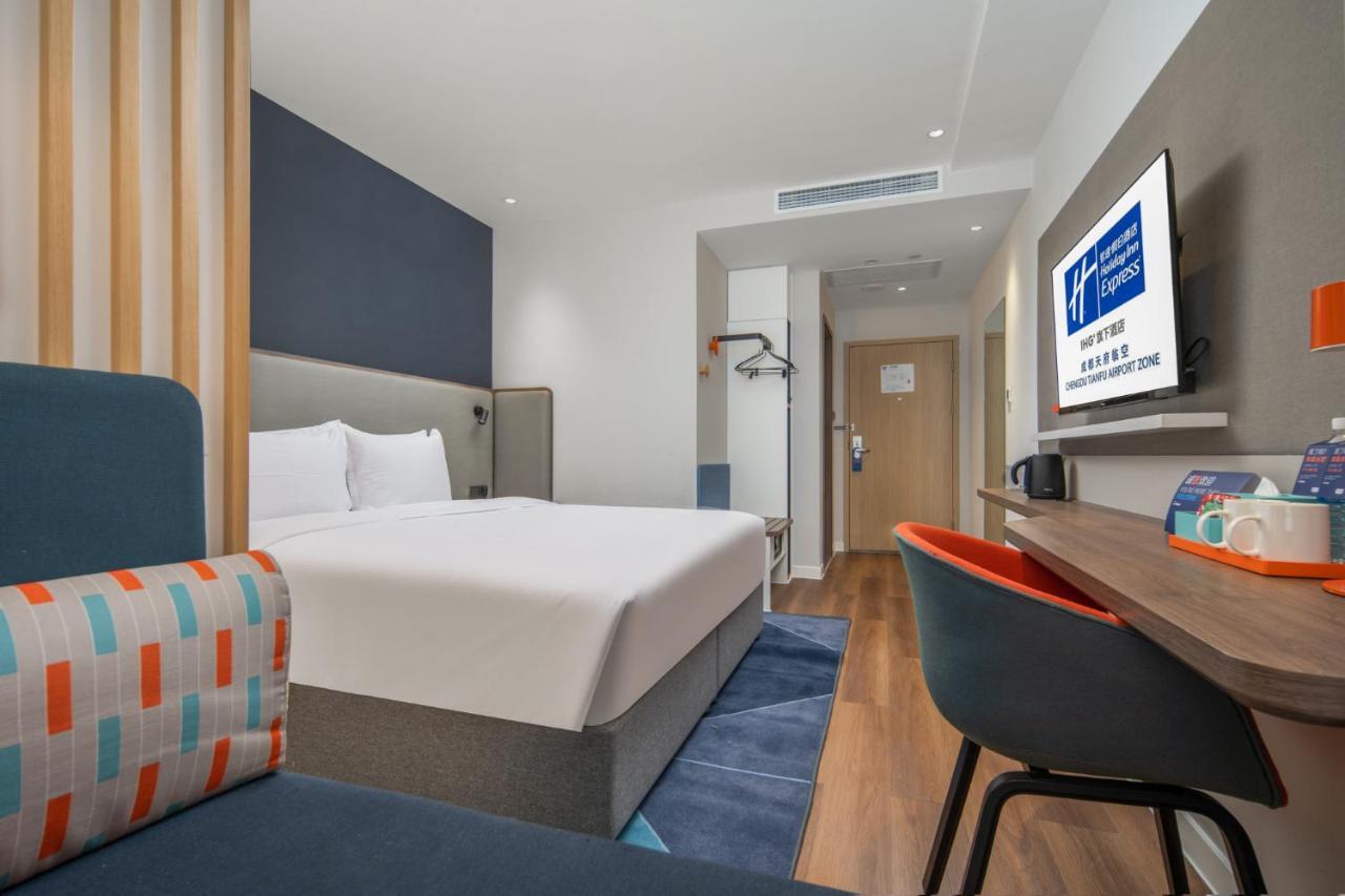 Holiday Inn Express Chengdu Tianfu Airport Zone By Ihg Jianyang  Exterior photo